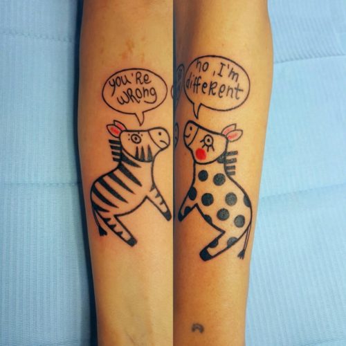 Tatuaggio zebra con scritte